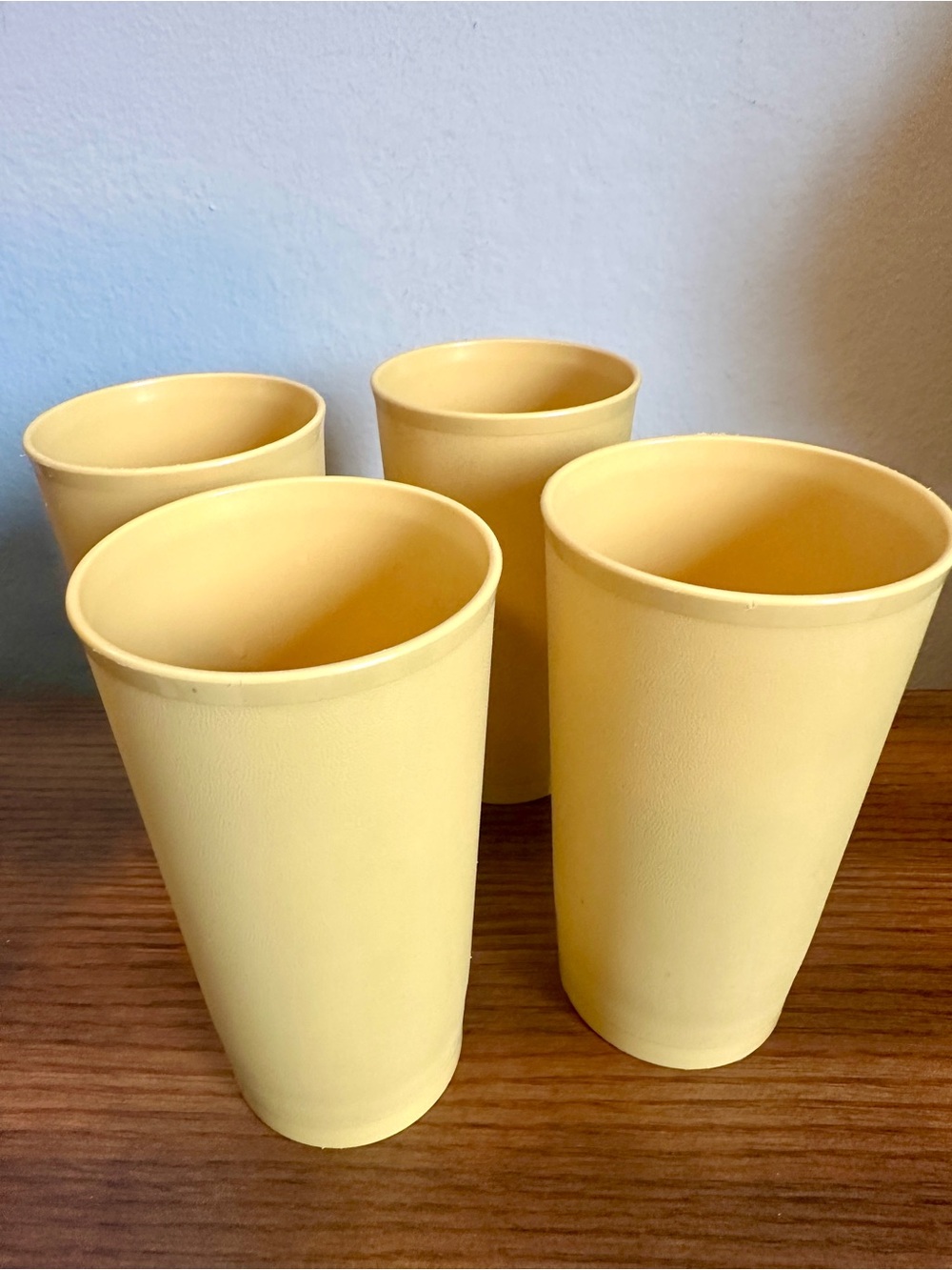 4 Tupperware #873 Yellow Drink Cups 12 Ounce Tumblers Harvest Gold Vintage USA